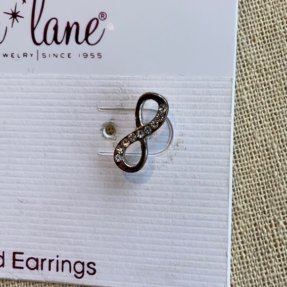 Park Lane infinity earrings - Picture 2 of 5